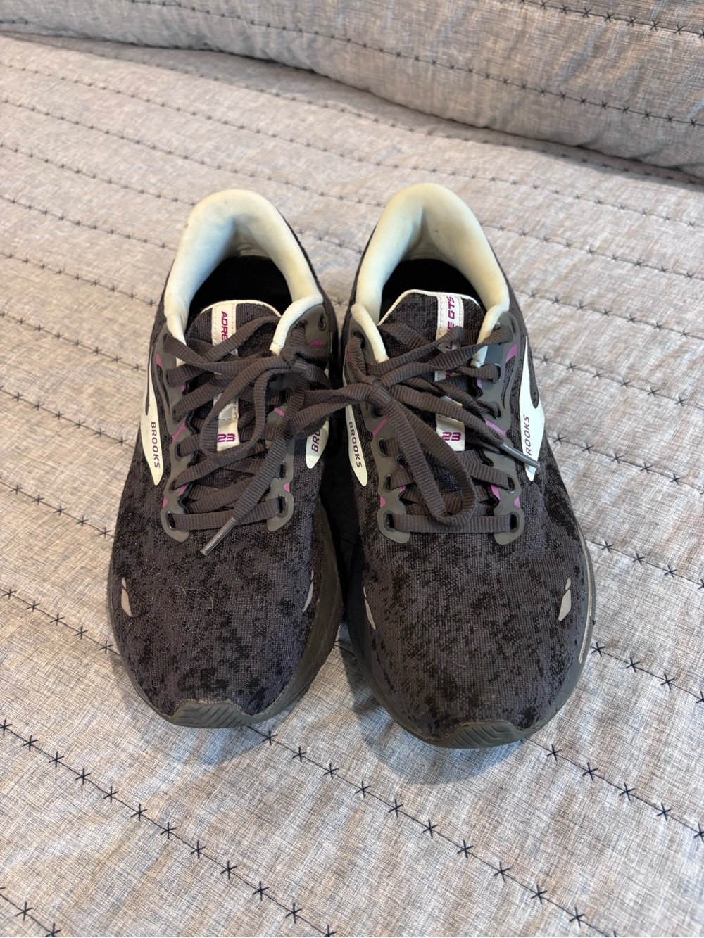 Brooks Adrenaline GTS 23 women’s